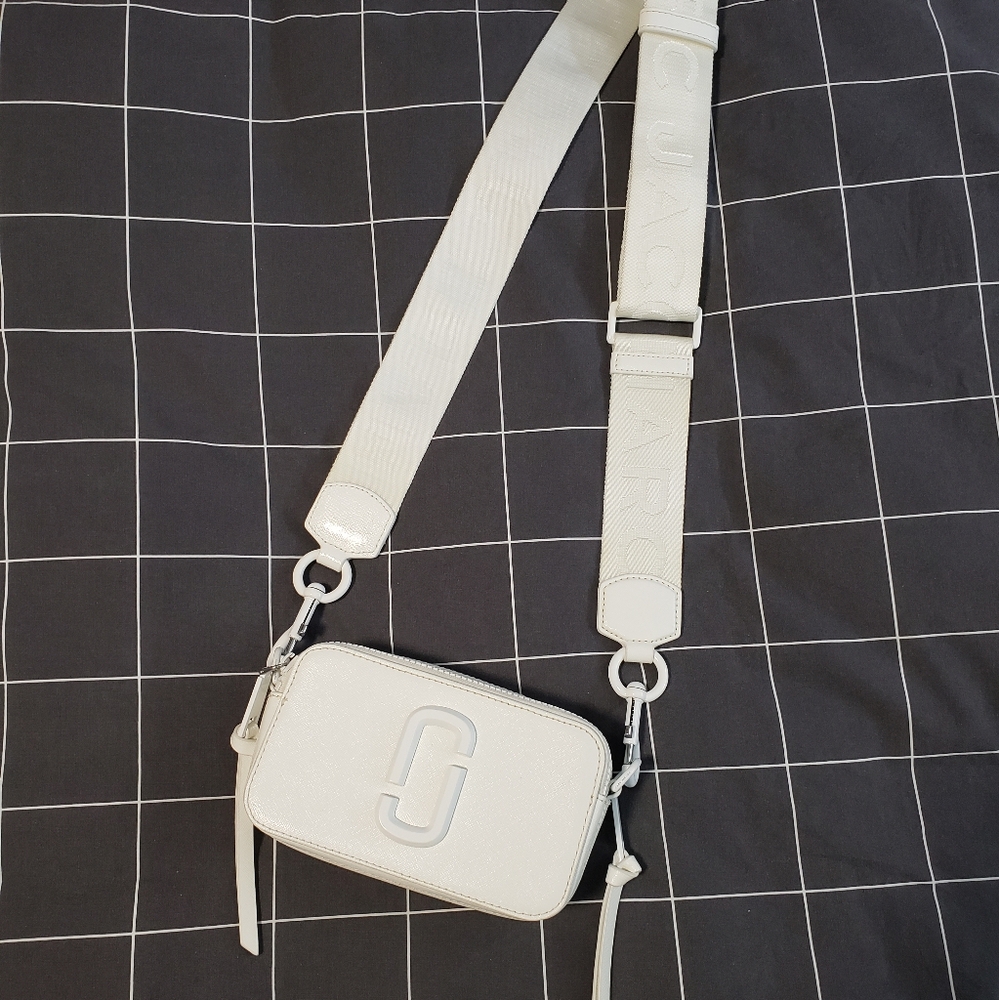 Marc jacobs snapshot dtm leather crossbody bag in moon white